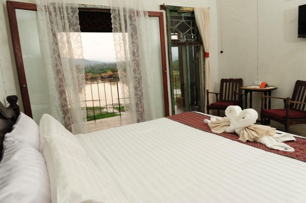 Phu-Anna Eco House Hotel Hot Exterior photo